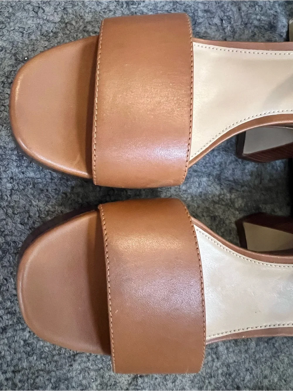 Michael Michael Kors Platform Block Heel Sandals Tan size 7.5